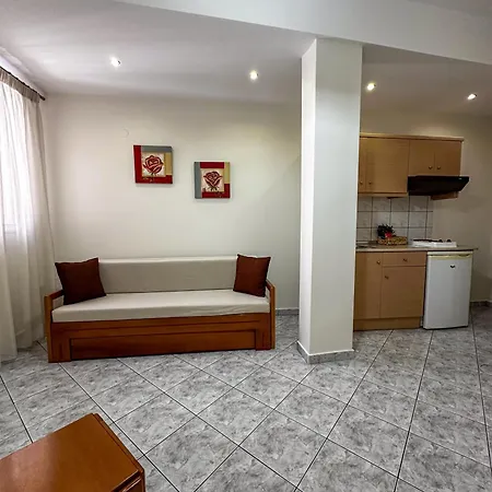 Ξενοδοχείο με διαμερίσματα Melida 3*